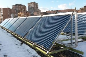 vaakum-päikesekollektor