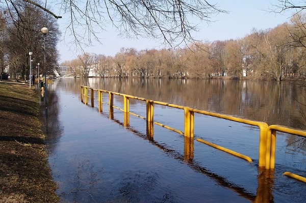 üleujutused Eestis, Uued lahendused üleujutuste ohjamiseks. Sademeveesüsteemide arendamine
