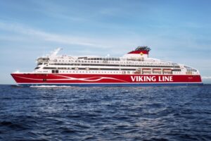 ABB lõi Viking Line’i kiirlaevale kaldaelektriühenduse
